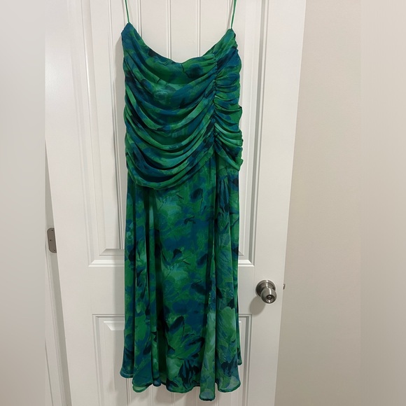 Luxxel Strapless Dress Large - Picture 1 of 4